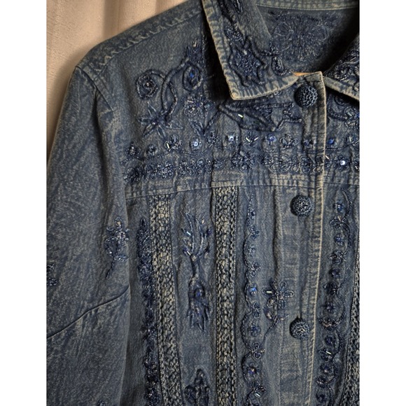 Vintage‎ Embroidered Beaded Denim Shacket with Crochet Trim - Picture 4 of 10